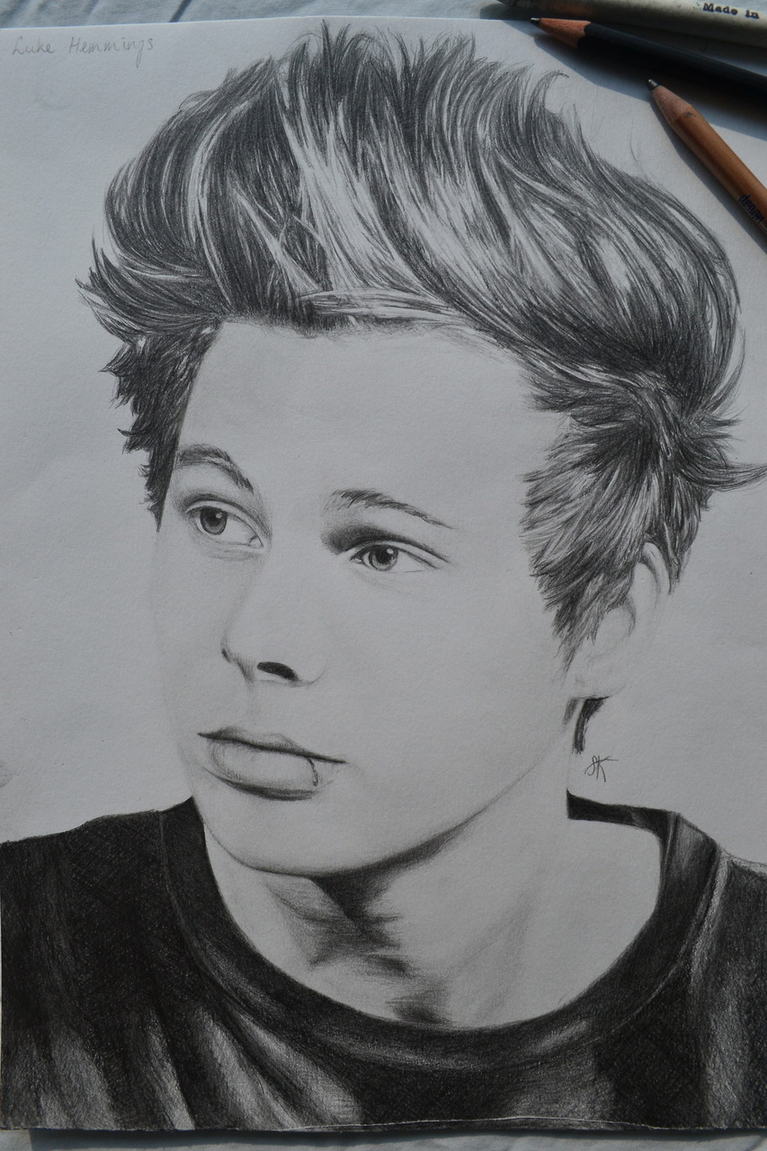 5 Seconds of Summer Drawing Stunning Sketch