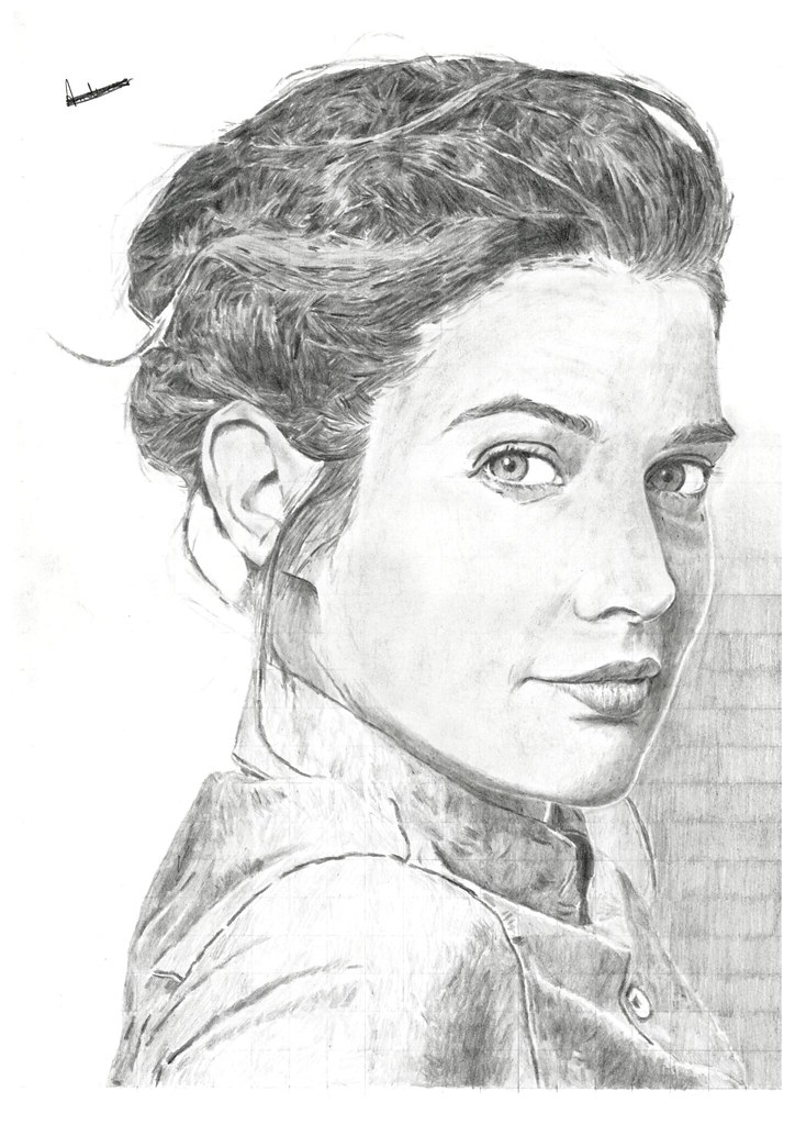 Cobie Smulders Drawing Creative Style