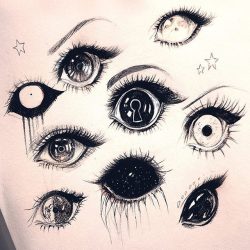 Creepy Eyeball Drawing Image